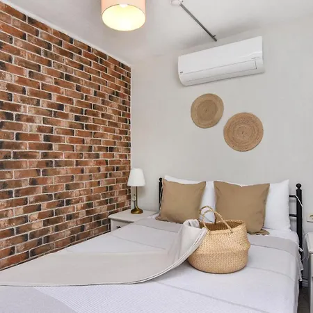 Lunaria Guest house