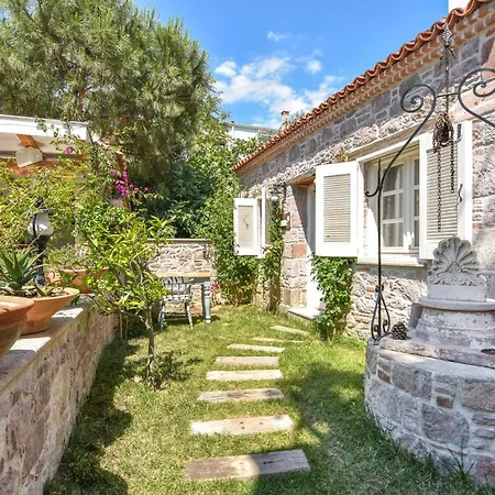 Guest house Lunaria Ayvalik